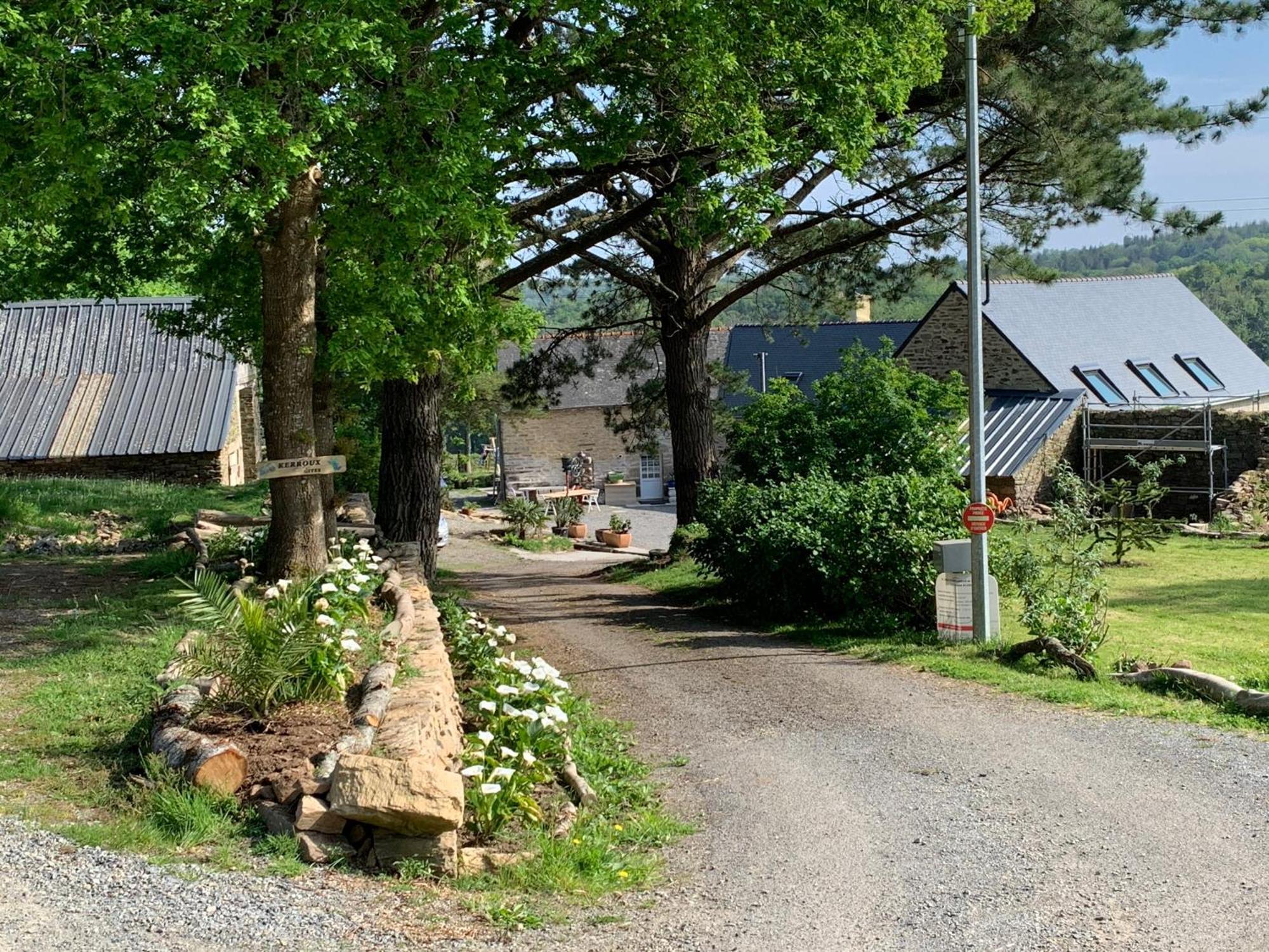 Kerrouz Hotel Bannalec Exterior photo